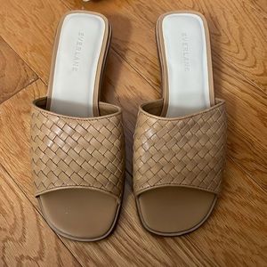 Everlane The City Sandal - W7